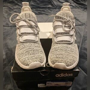 Adidas Kaptir (EE9514 (EUC)